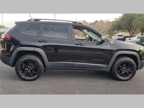 Used 2019 Jeep Cherokee Trailhawk image 48