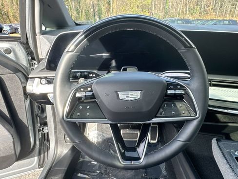 Used 2025 Cadillac Optiq Sport 2 AWD/4WD image 16
