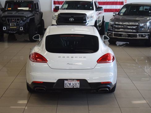 Used 2014 Porsche Panamera 4 image 23