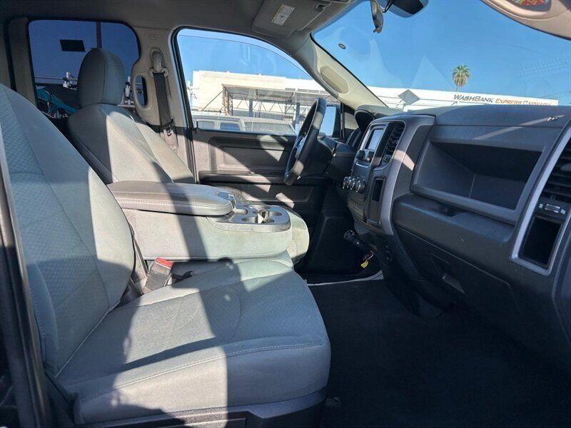 Used 2018 RAM 1500 Express RWD image 37