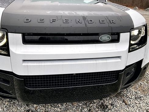 Used 2022 Land Rover Defender 90 Carpathian Edition image 25