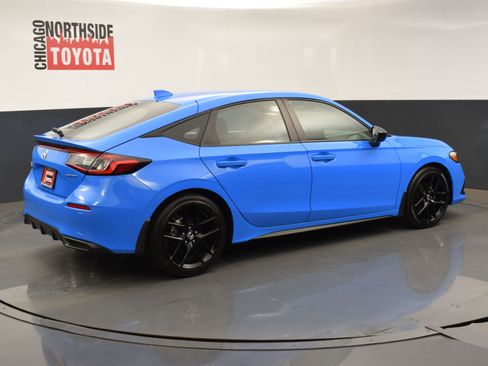 Used 2023 Honda Civic Sport image 4