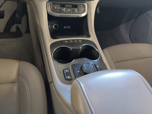 Used 2021 GMC Acadia SLT FWD image 26