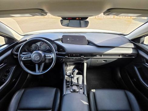 Used 2020 MAZDA MAZDA3 Select image 9