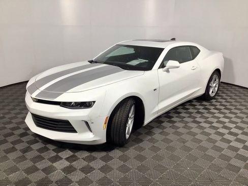 Used 2017 Chevrolet Camaro LT image 6