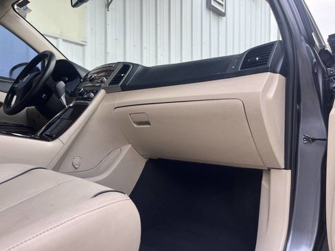 Used 2009 Toyota Venza image 14