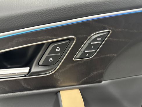 Used 2025 Audi Q7 3.0T Premium Plus image 25