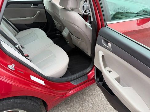 Used 2017 Hyundai Sonata SE FWD image 11