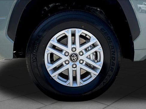 Used 2026 Toyota Tundra SR5 w/ SR5 Convenience Package RWD image 11