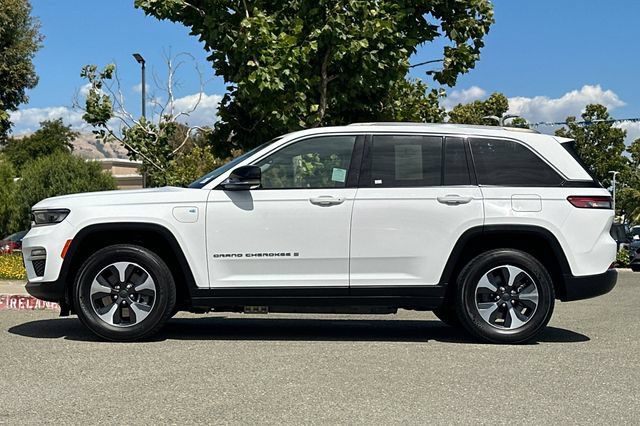 Used 2024 Jeep Grand Cherokee Limited 4xe AWD/4WD image 7
