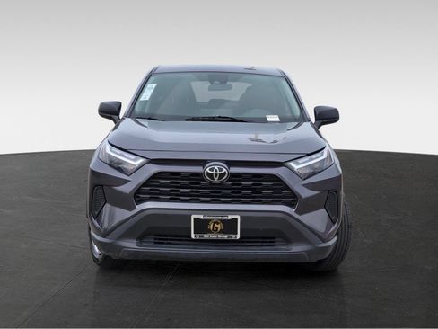 Used 2024 Toyota RAV4 LE AWD/4WD image 3