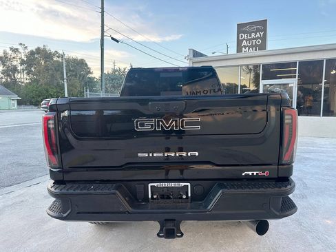 Used 2024 GMC Sierra 2500 AT4 w/ AT4 Premium Plus Package AWD/4WD image 6
