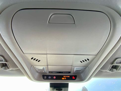 Used 2020 GMC Terrain SLE w/ Driver Convenience Package image 42