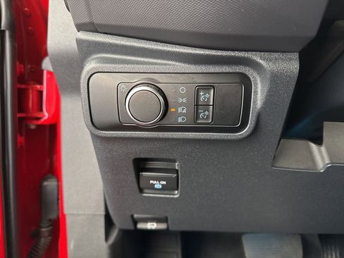 Used 2024 Ford Bronco Badlands w/ Sasquatch Package AWD/4WD image 34