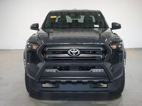 Used 2024 Toyota Tacoma SR5 AWD/4WD image 2