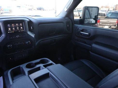 Used 2021 Chevrolet Silverado 2500 Custom w/ Custom Value Package image 21