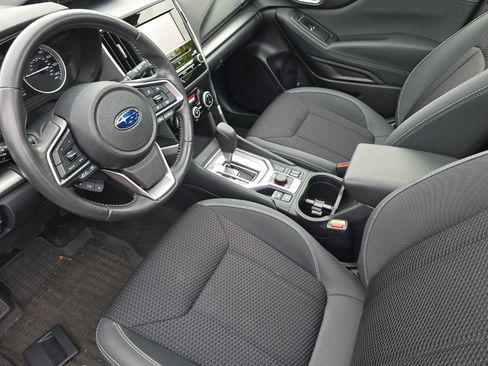 Used 2020 Subaru Forester Premium AWD/4WD image 10