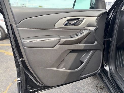 Used 2021 Chevrolet Traverse LS w/ LPO, Blackout Package FWD image 19