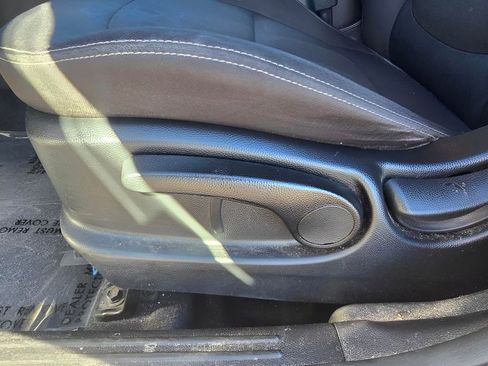 Used 2016 Kia Soul Base w/ Convenience Package image 16