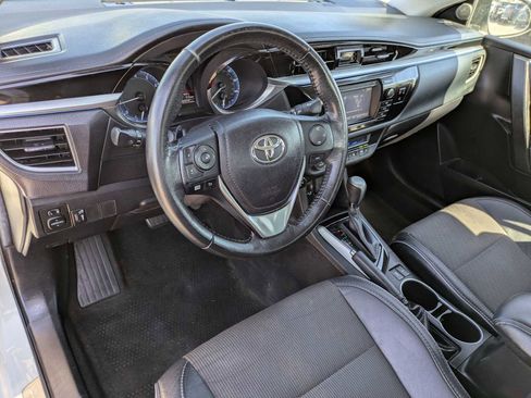 Used 2015 Toyota Corolla S image 2