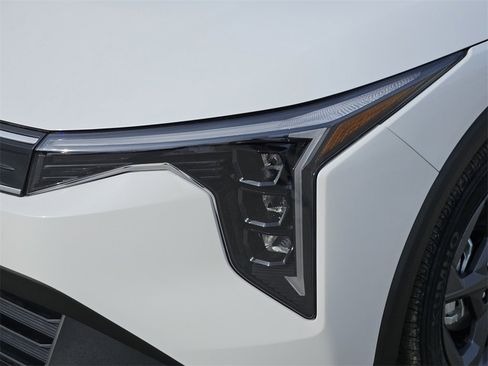 New 2026 Kia K4 LXS image 5