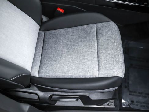 Used 2023 Volkswagen ID.4 Pro image 26