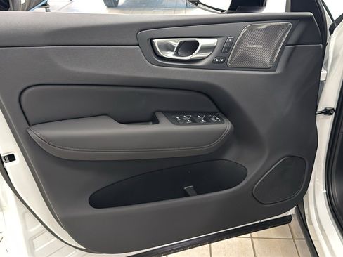 New 2026 Volvo XC60 B5 Ultra w/ Protection Package Premier AWD/4WD image 21