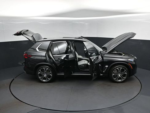 Used 2024 BMW X5 xDrive50e w/ Premium Package AWD/4WD image 50