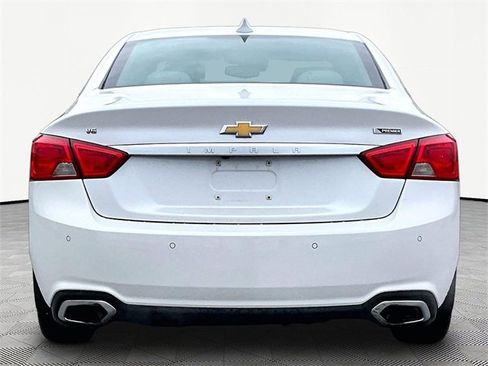 Used 2018 Chevrolet Impala Premier w/ Premier Confidence Package image 5