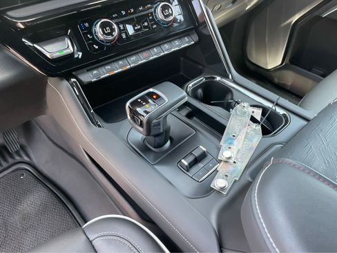 Used 2024 GMC Sierra 1500 AT4X AWD/4WD image 17