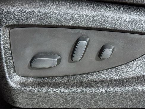 Used 2018 GMC Sierra 1500 SLE w/ SLE Value Package image 16