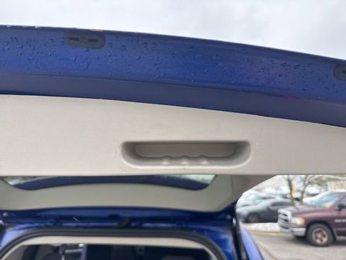 Used 2019 Dodge Grand Caravan SE w/ UConnect Hands-Free Group image 30