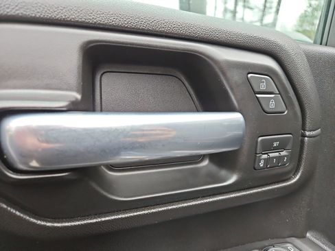 Used 2020 Chevrolet Silverado 2500 LTZ w/ LTZ Premium Package image 22