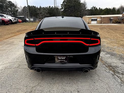 Used 2016 Dodge Charger R/T Scat Pack w/ Technology Group image 10