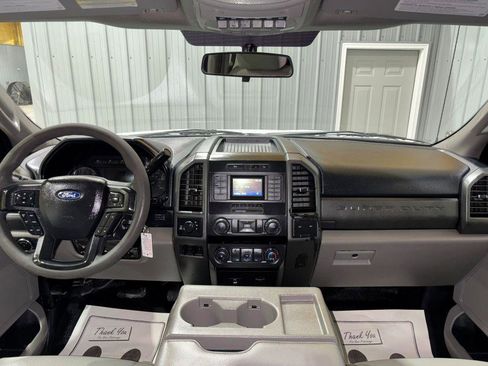 Used 2019 Ford F250 XL w/ Power Equipment Group image 17