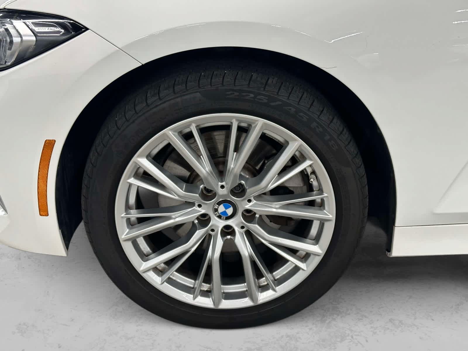 Used 2024 BMW 330i xDrive Sedan w/ Convenience Package AWD/4WD image 10