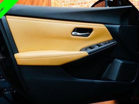 Certified 2021 Nissan Sentra SV w/ SV Premium Package FWD image 30