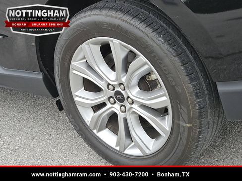 Used 2023 Ford Edge Titanium AWD/4WD image 7