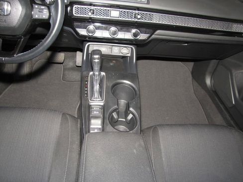 Certified 2024 Honda Civic EX image 16