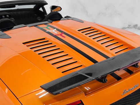Used 2012 Lamborghini Gallardo LP 570-4 Performante image 12