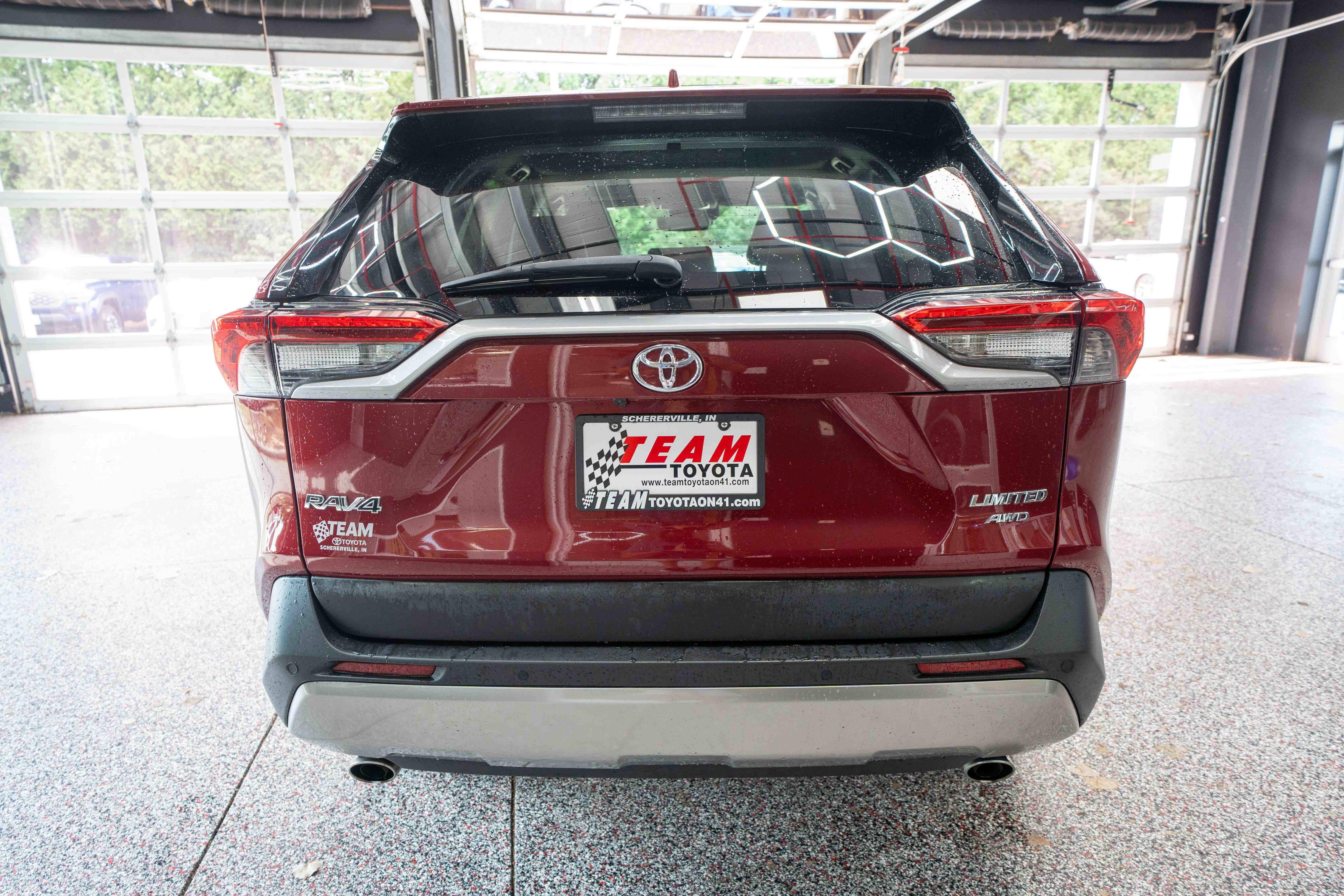 Used 2022 Toyota RAV4 Limited w/ Limited Grade Weather Package AWD/4WD image 3