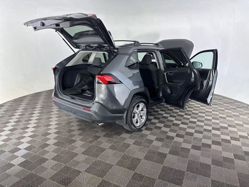 Used 2023 Toyota RAV4 XLE AWD/4WD image 16