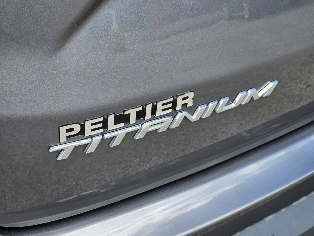 Certified 2022 Ford Edge Titanium AWD/4WD image 9