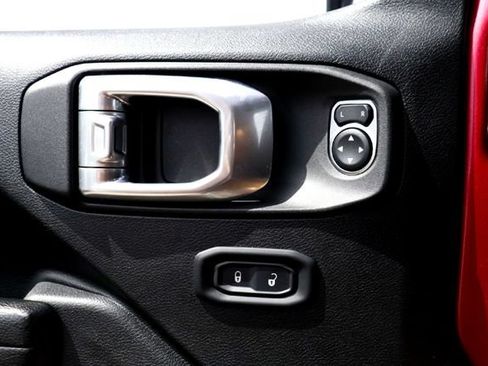 Used 2022 Jeep Wrangler Unlimited Sport AWD/4WD image 19