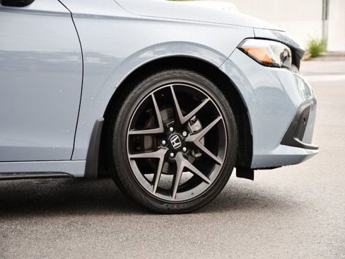 Used 2024 Honda Civic Sport Touring image 9