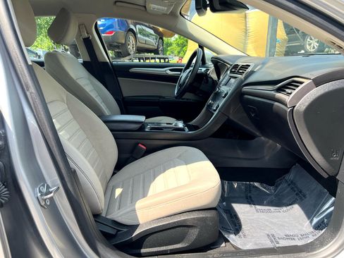 Used 2020 Ford Fusion S image 16