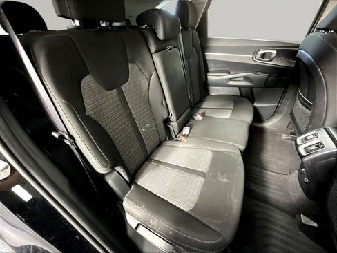 Certified 2023 Kia Sorento LX FWD image 22