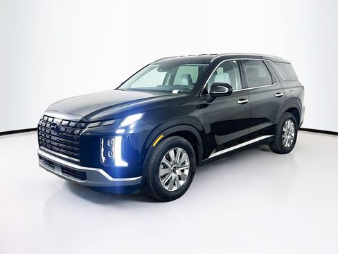Used 2025 Hyundai Palisade SEL FWD image 3