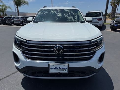 Used 2025 Volkswagen Atlas SE FWD image 3