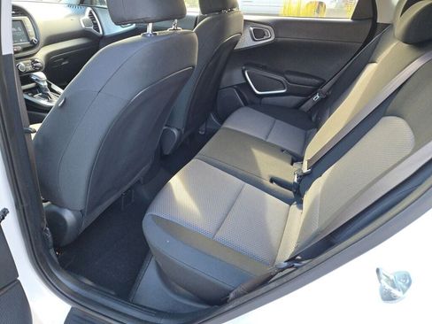Used 2024 Kia Soul LX w/ Option Group 015 image 19